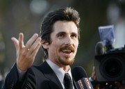 Кристиан Бэйл (Christian Bale) 2009-06-23 At Public Enemies Premiere in LA - 184xHQ 4beca9207601085
