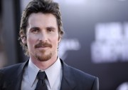 Кристиан Бэйл (Christian Bale) 2009-06-23 At Public Enemies Premiere in LA - 184xHQ A21698207610819